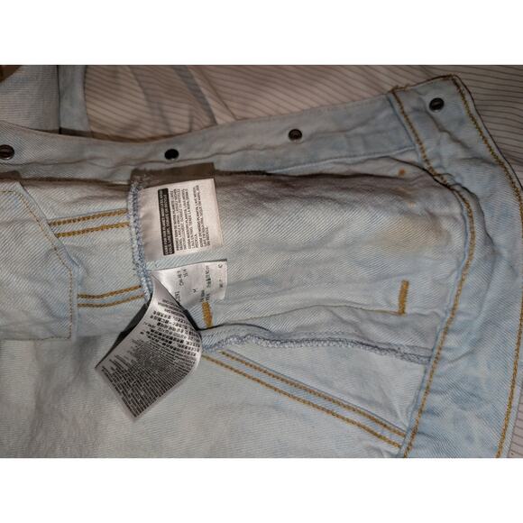 Levi's Denim Jean Jacket Size Medium Women's Trucker - Picture 4 of 6